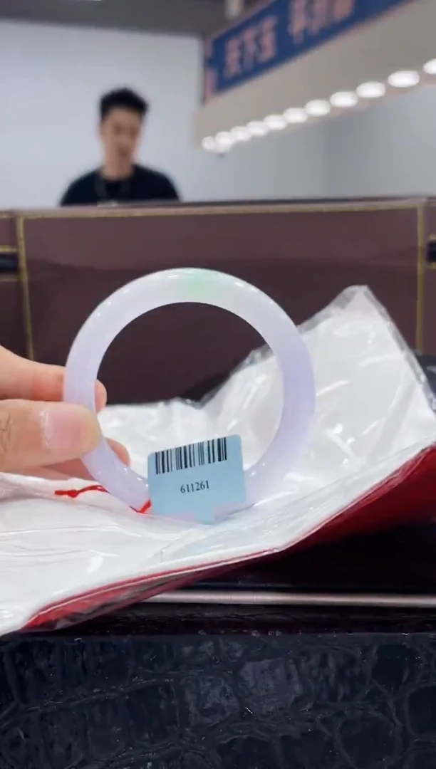 未镶嵌手镯翡翠37