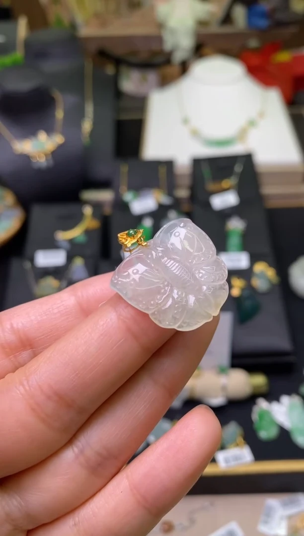 【闪购商品】翡翠颈饰18K金镶嵌净货18052