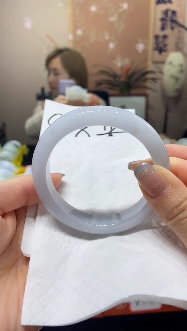 【闪购商品】翡翠手镯未镶嵌57.8圈口