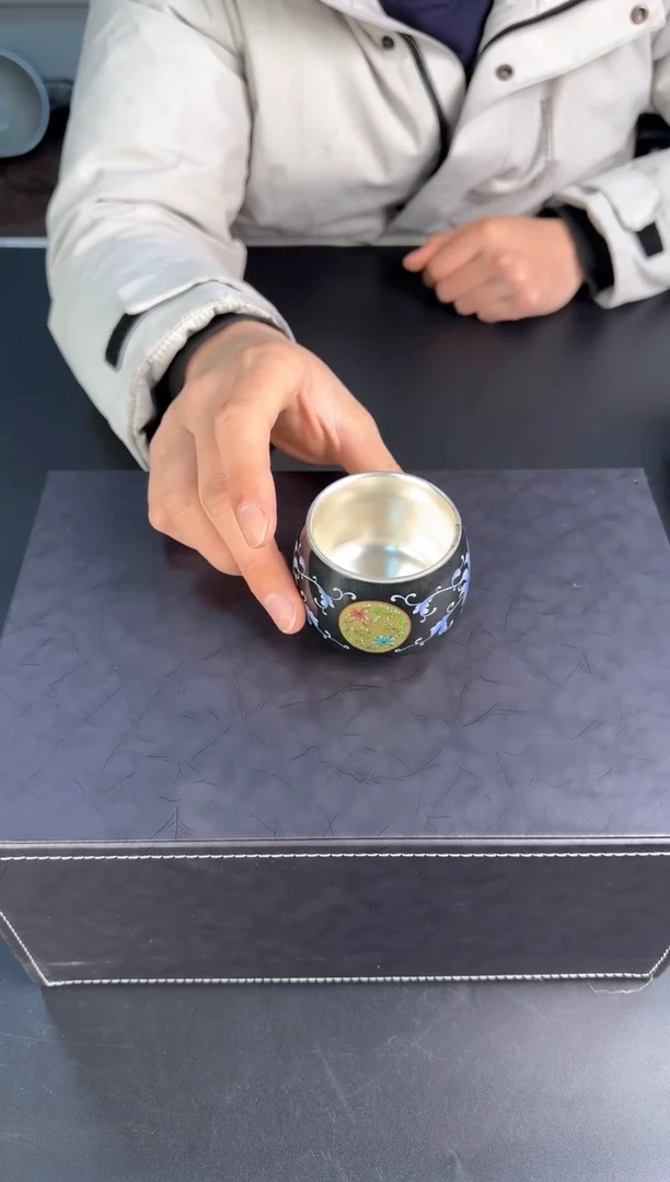 【闪购商品】陶瓷珐琅彩内丹银质主人杯