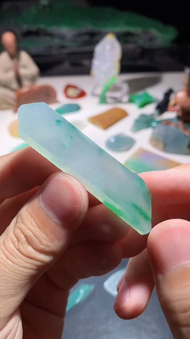 未镶嵌定制翡翠15.6-6.0