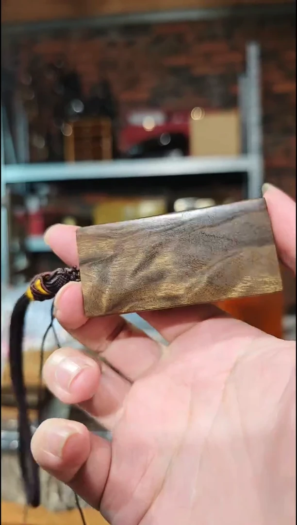 金丝楠无事牌手把件