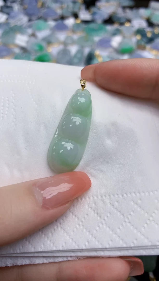 【闪购商品】翡翠颈饰未镶嵌天然缅甸翡翠A货