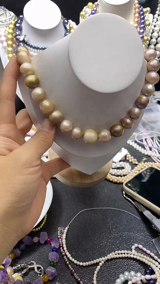 颈饰未镶嵌淡水珍珠多人