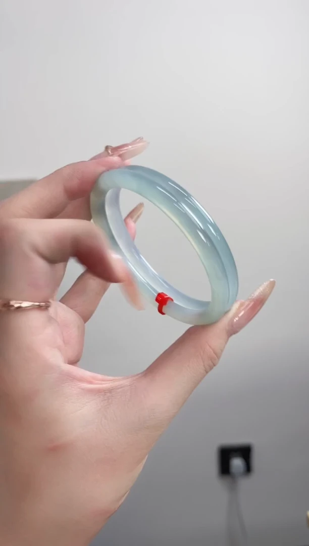 【闪购商品】玛瑙/玉髓手镯未镶嵌57-58圈 需要包容一对发