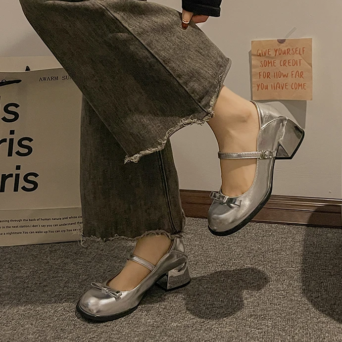银色蝴蝶结单鞋女2025年春季配裙子小皮鞋气质高级感法式玛丽珍鞋