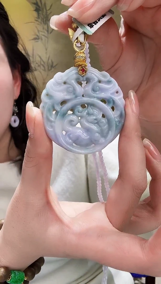 颈饰未镶嵌翡翠吊坠