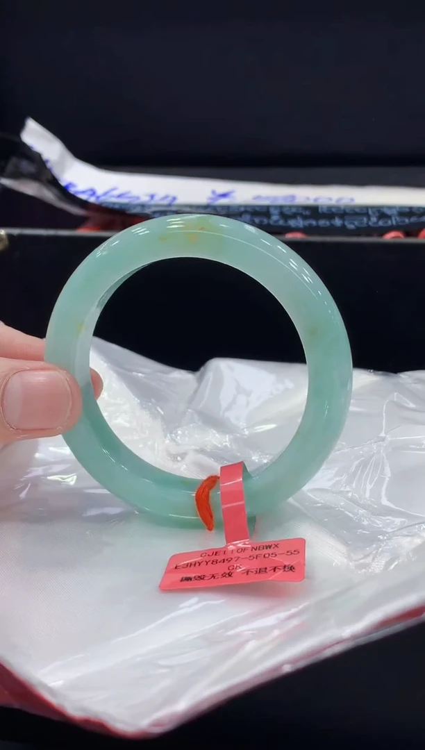 未镶嵌手镯翡翠翡翠手镯