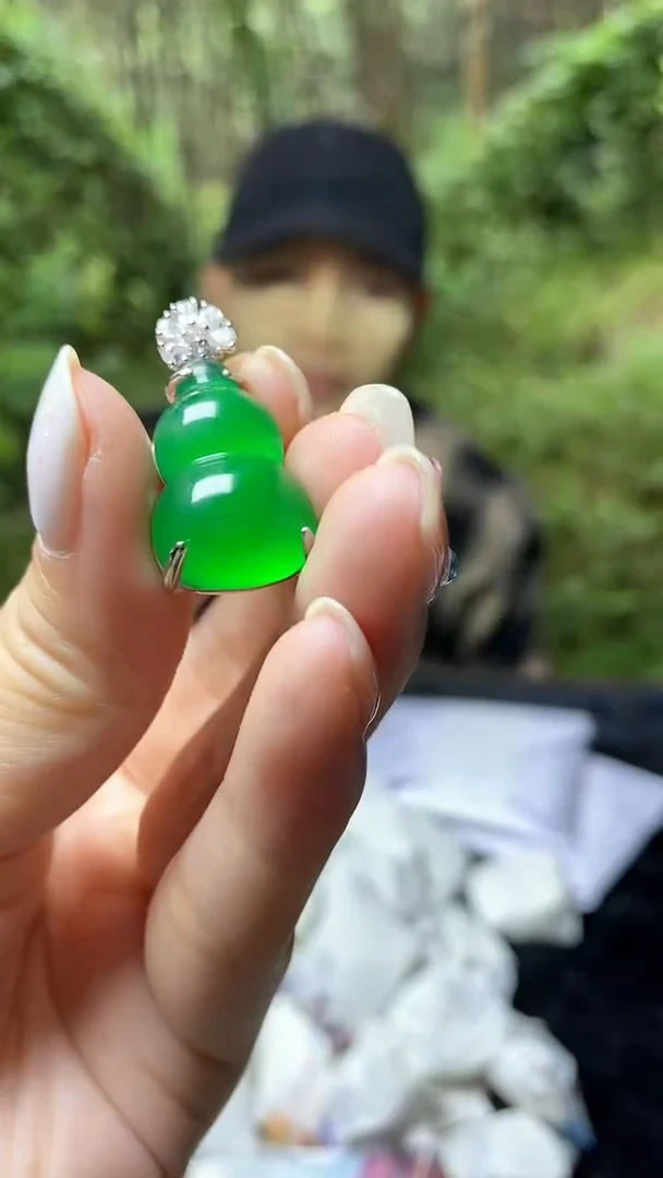 满色吊坠  所见即所得！