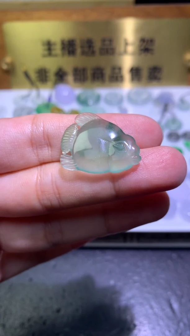 未镶嵌定制翡翠毛货