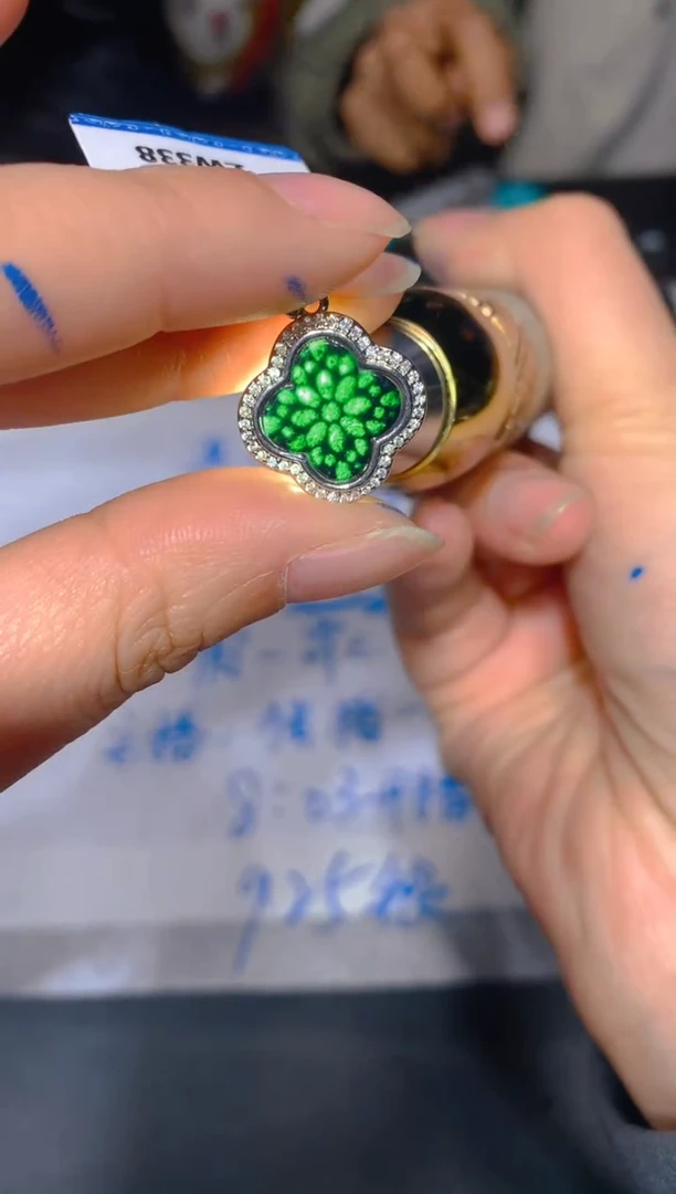 【闪购商品】定制翡翠未镶嵌143定制翡翠多样性发其一