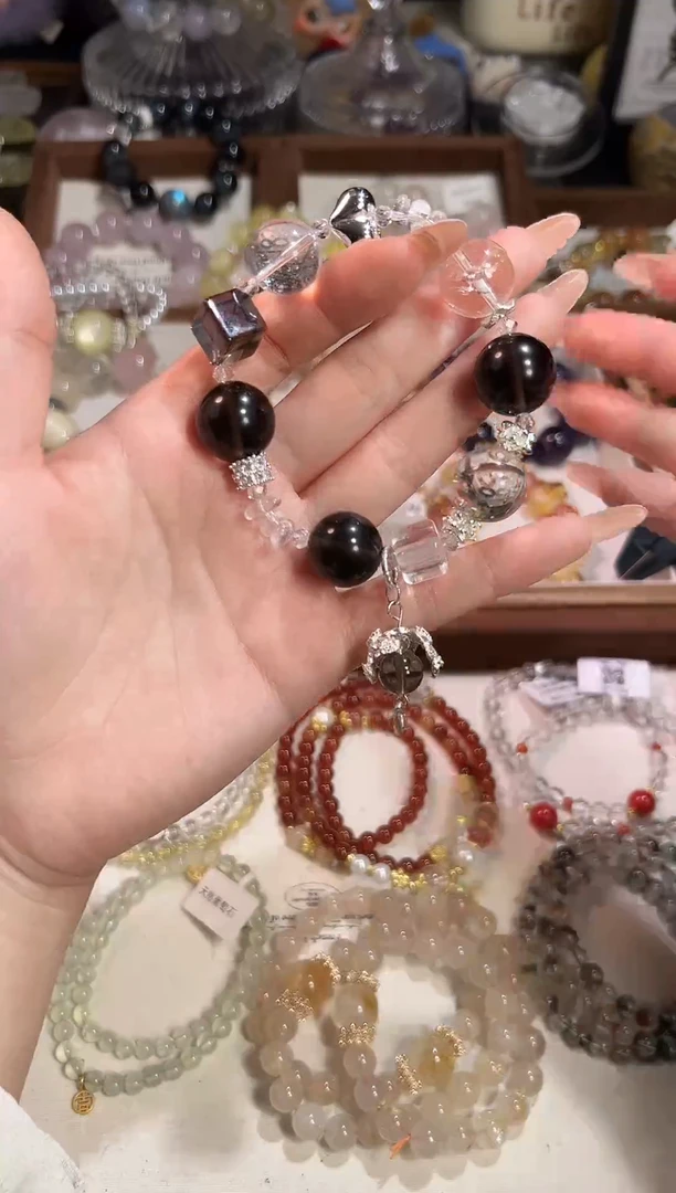 合金手链水晶多样性（X2拍）发其一，颜色微差