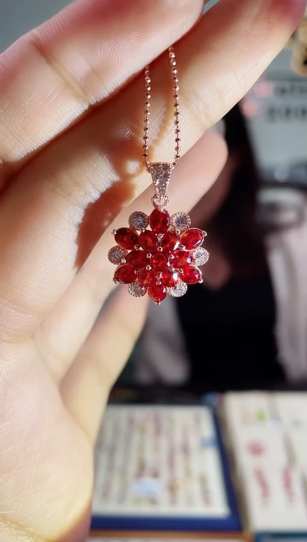 【闪购商品】彩色蓝宝石颈饰银S925镶嵌吊坠