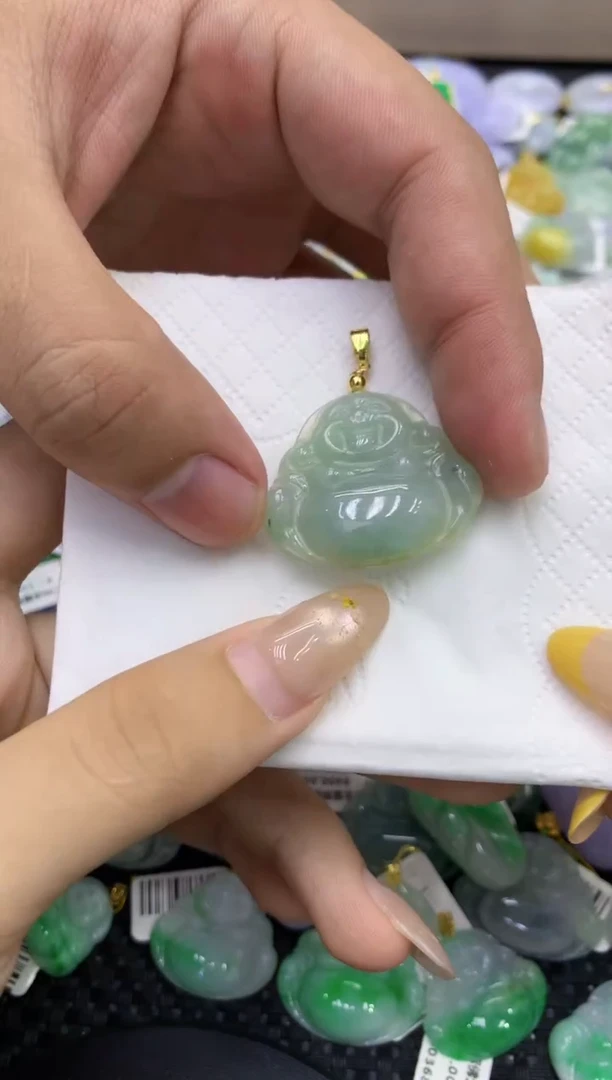 颈饰未镶嵌翡翠天然缅甸翡翠A货