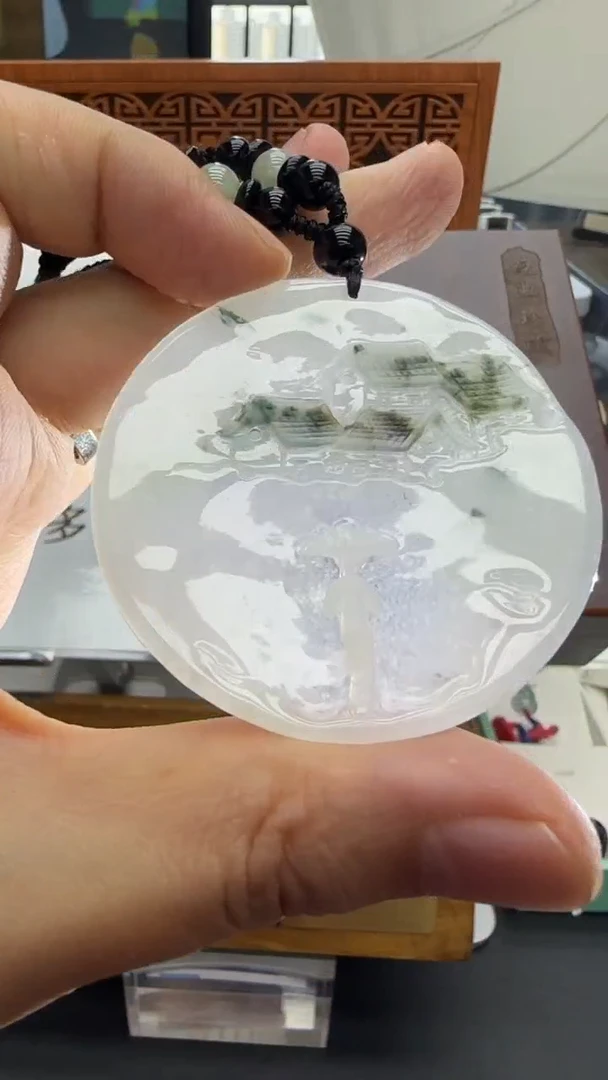 【闪购商品】翡翠挂件未镶嵌国雕谢林工（定制退货扣1000元）