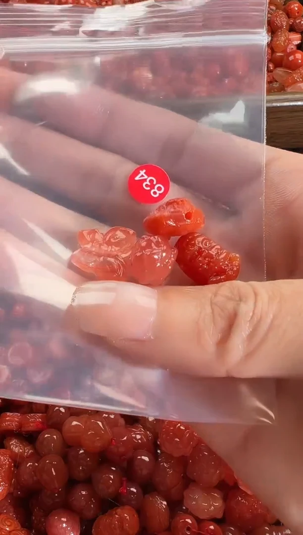 颈饰未镶嵌南红玛瑙1