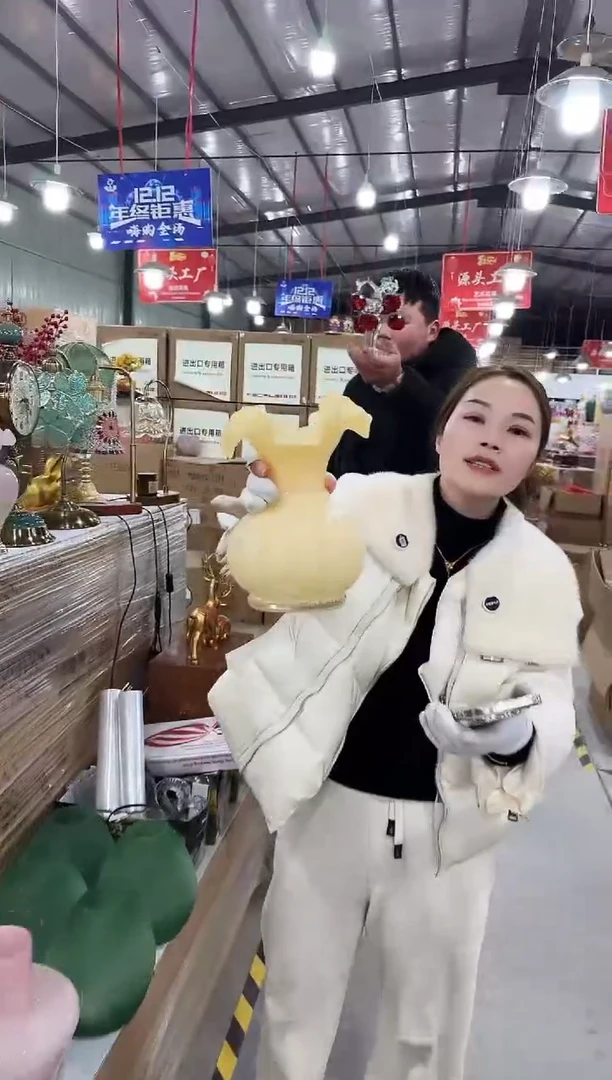 【闪购商品】无铅玻璃悠悠V-花器-28早