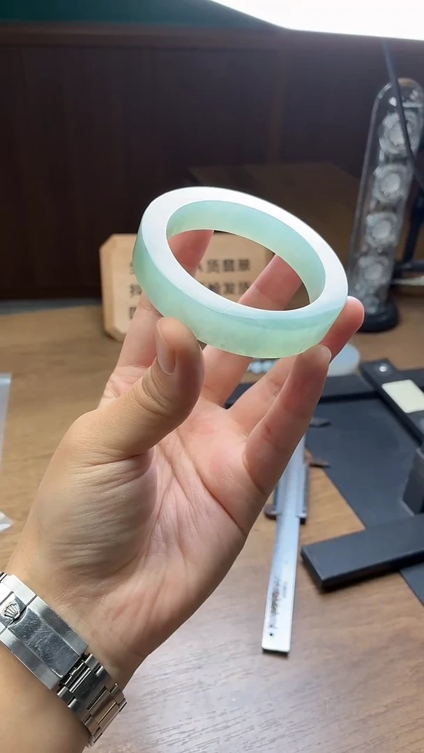 未镶嵌手镯定制翡翠墨****o定制