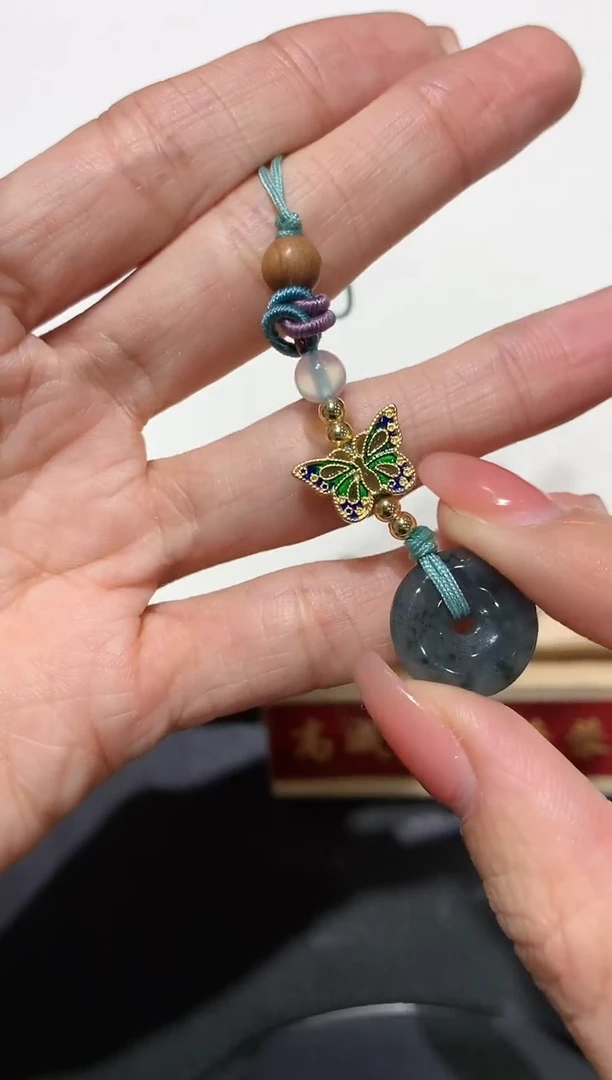 【闪购商品】翡翠吊坠(不含链)未镶嵌3多人多样性随机发货1件