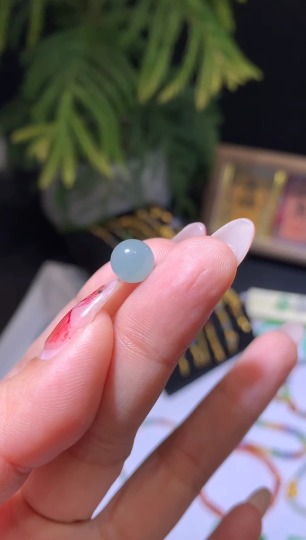 【闪购商品】定制翡翠未镶嵌8.3*珠子138+13