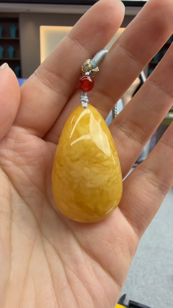 琥珀颈饰未镶嵌476秒拍号 假一罚三