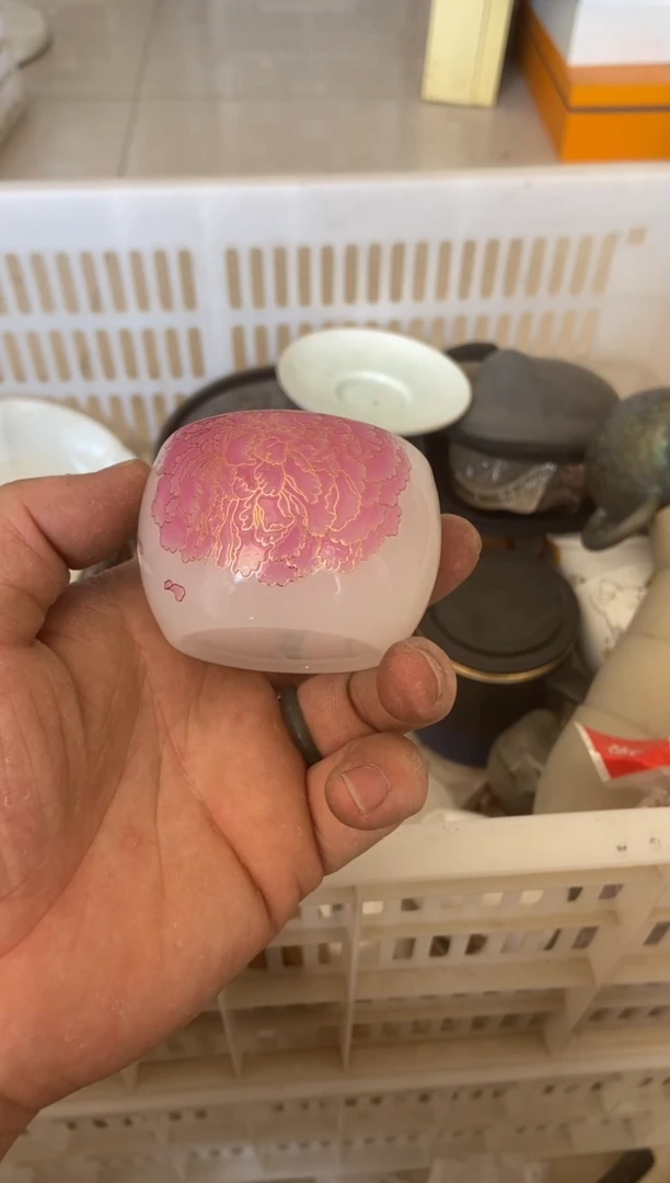 无运费险有瑕疵的摄影的产品有使用过的痕迹有点脏介意勿拍