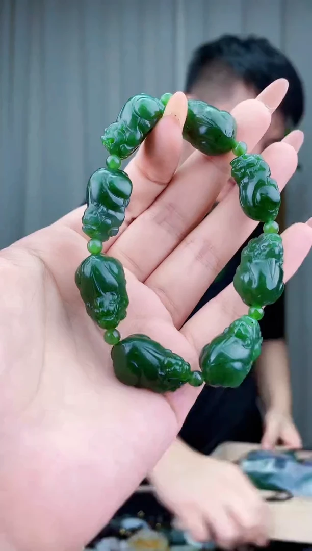 未镶嵌和田玉挂件拍一发一，多样性发货！