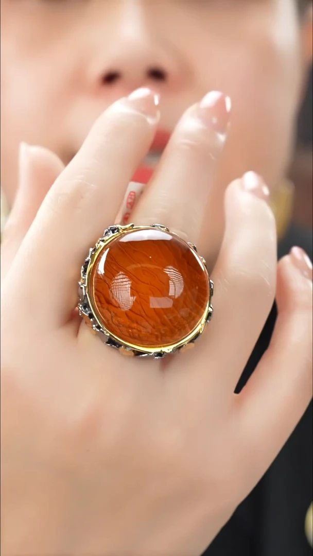 琥珀颈饰未镶嵌精品蜜蜡戒指