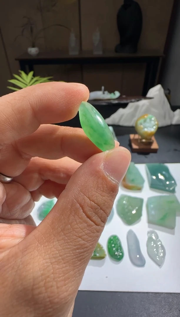 未镶嵌定制翡翠缅甸A货翡翠