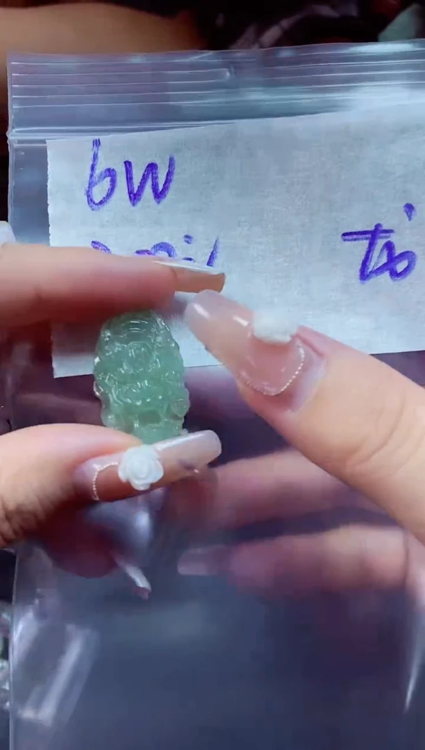 定制翡翠未镶嵌天然缅甸翡翠A货 多样性发货