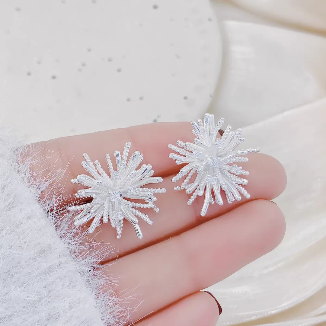 铜合金耳饰 经典时尚百搭雪花款耳钉N2650