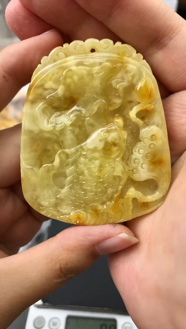 未镶嵌琥珀珠宝奇石167