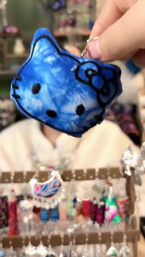 彩云南阁非遗老绣苗银饰品540