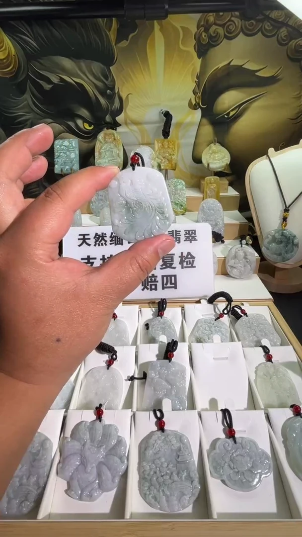 颈饰未镶嵌翡翠11/27   10