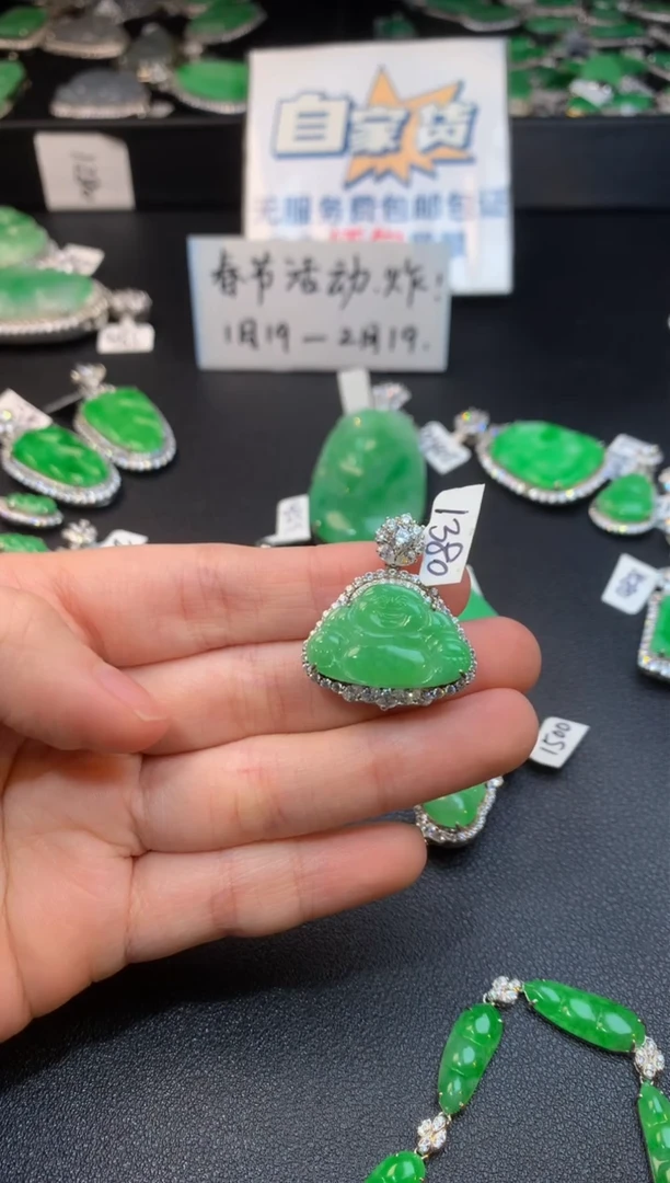 【闪购商品】翡翠颈饰银S925镶嵌翡翠