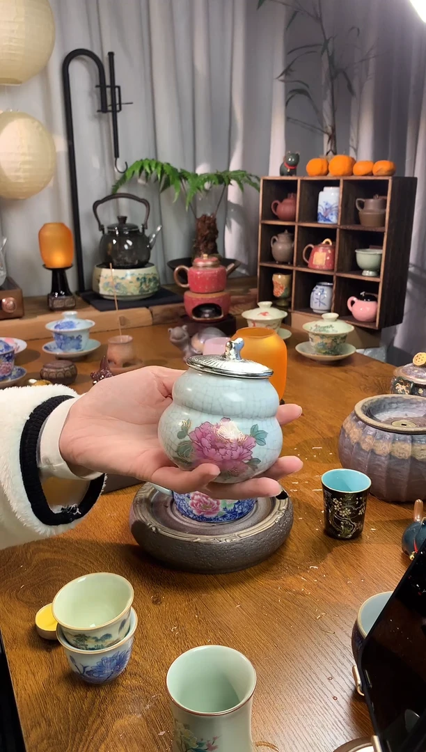 【闪购商品】葫芦花开富贵茶叶罐546556767