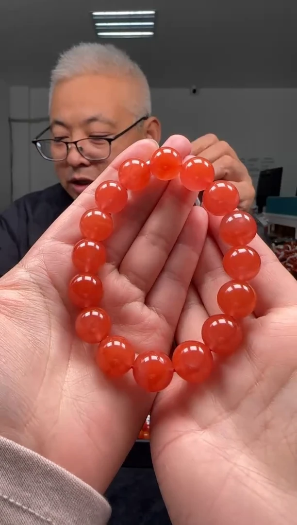 【闪购商品】南红玛瑙13mm保山手串圆珠未镶嵌多样性发一件