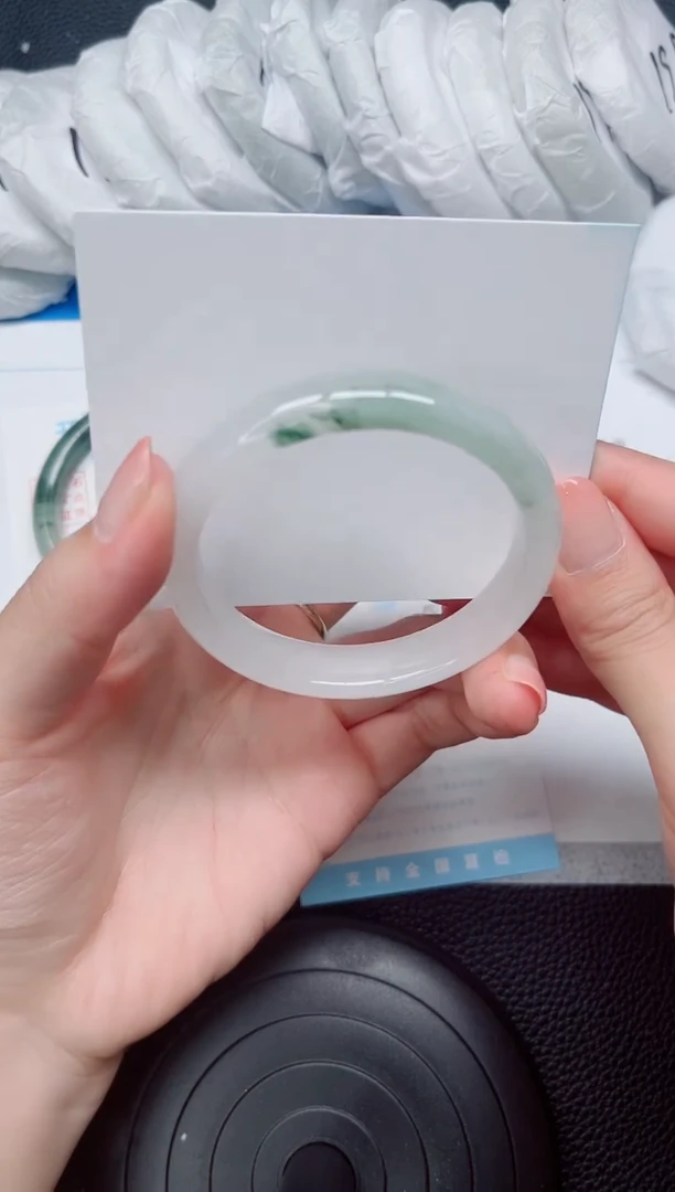 石英质玉手镯未镶嵌269-52.3