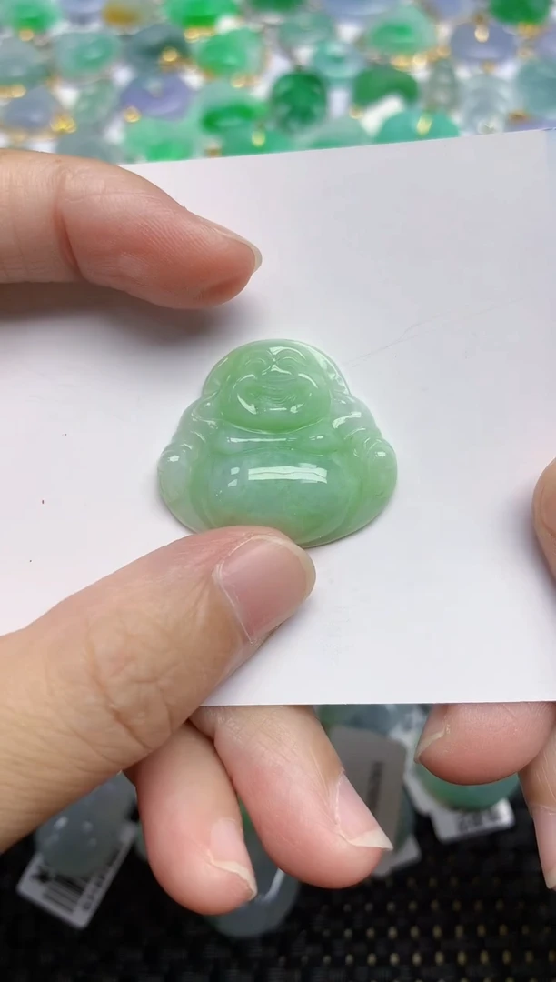 翡翠未镶嵌颈饰天然翡翠A货