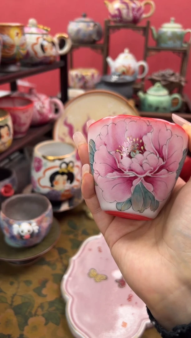 【闪购商品】手绘系列一吻倾城郁金香杯