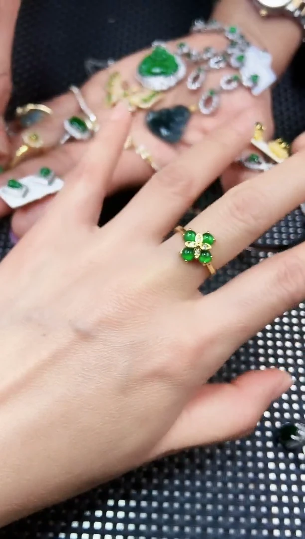 【闪购商品】翡翠戒指未镶嵌11111111