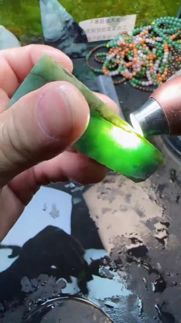 【闪购商品】翡翠颈饰未镶嵌141天然翡翠