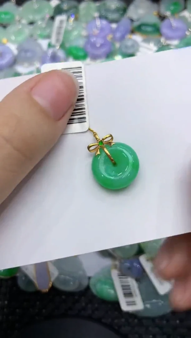 【闪购商品】翡翠颈饰18K金镶嵌1111111111111