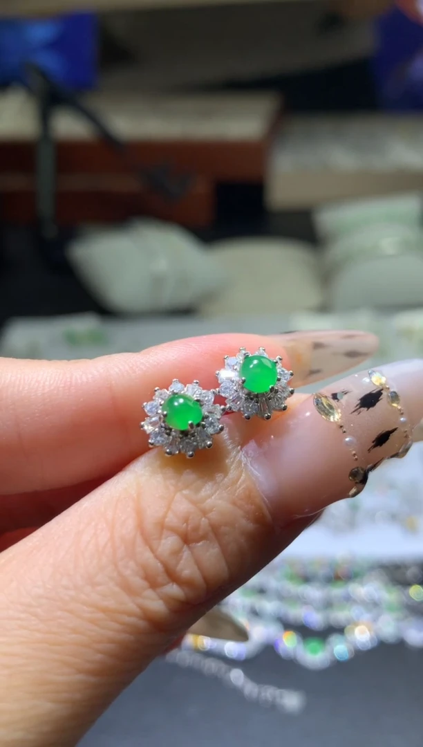 颈饰银S925镶嵌翡翠净货