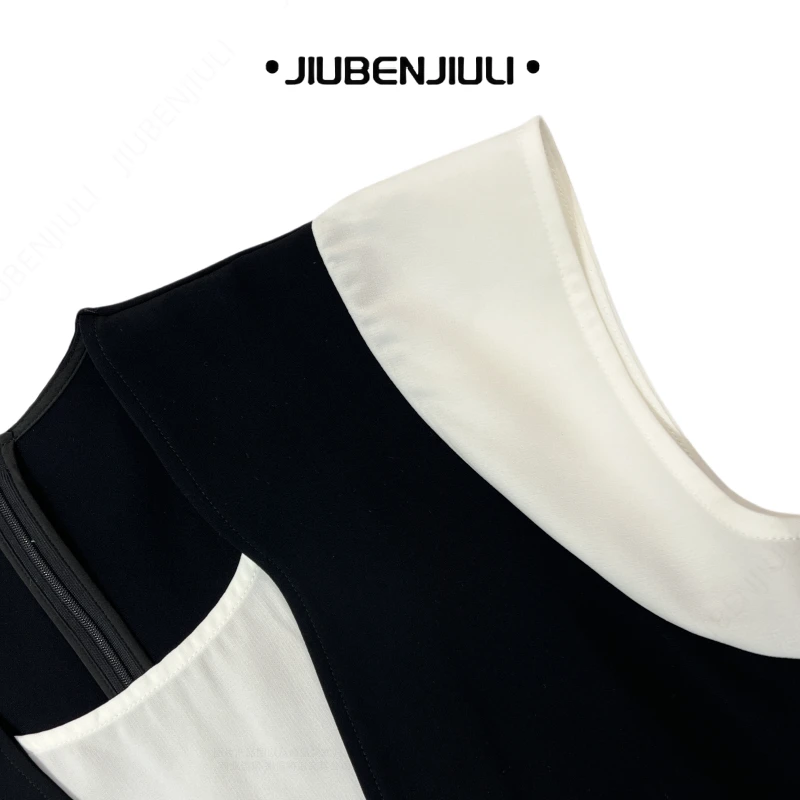 2025夏季新品极简风显瘦黑白拼接连衣裙【21589】