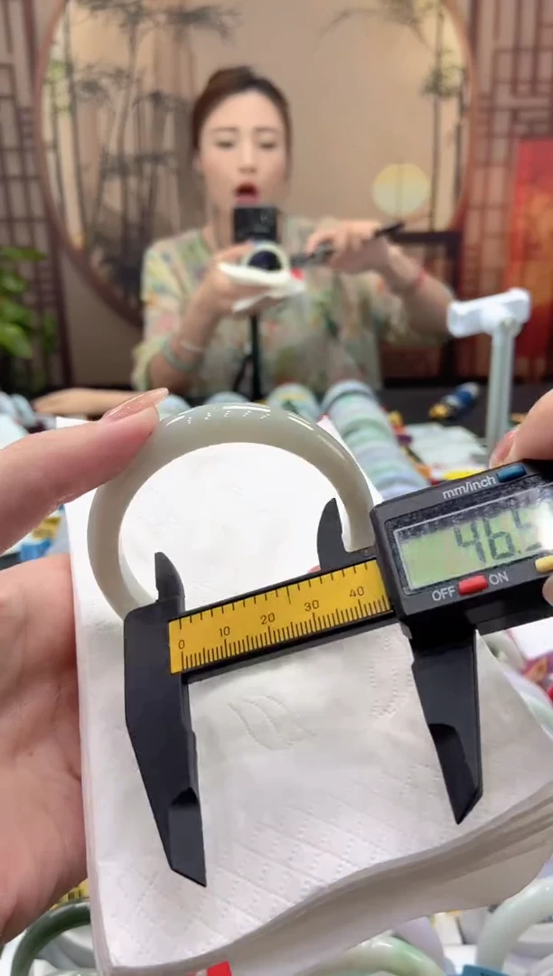 翡翠手镯未镶嵌000023334