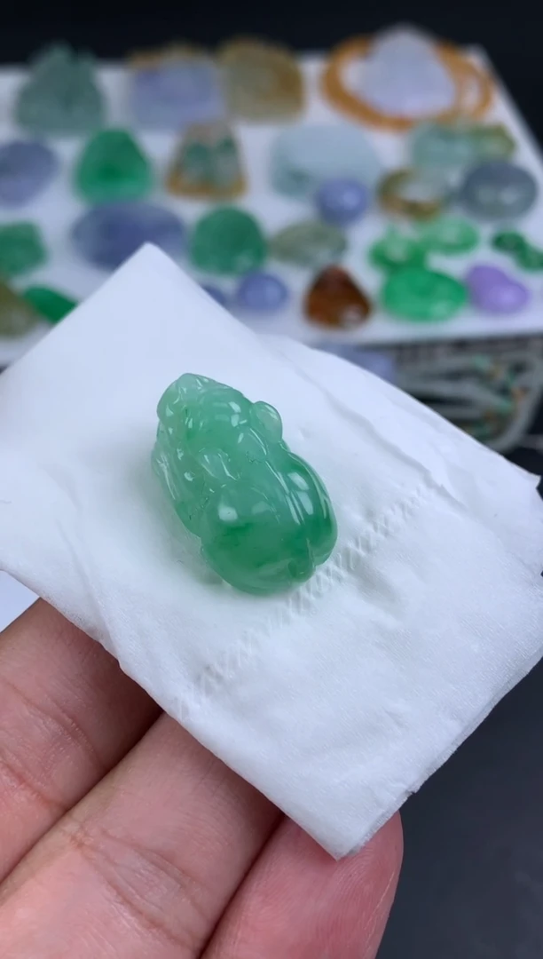 【闪购商品】定制翡翠未镶嵌翡翠