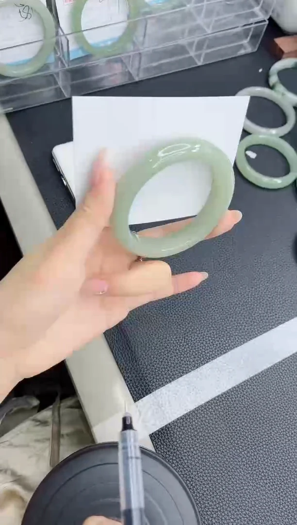 石英质玉手镯未镶嵌230-55.8