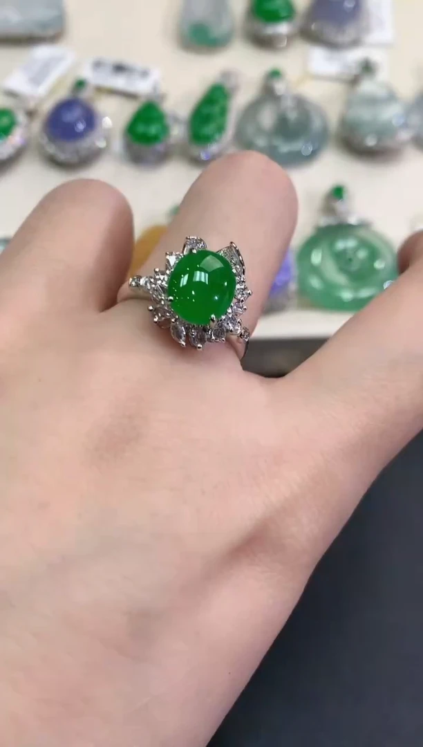 【闪购商品】翡翠戒指18K金镶嵌B143