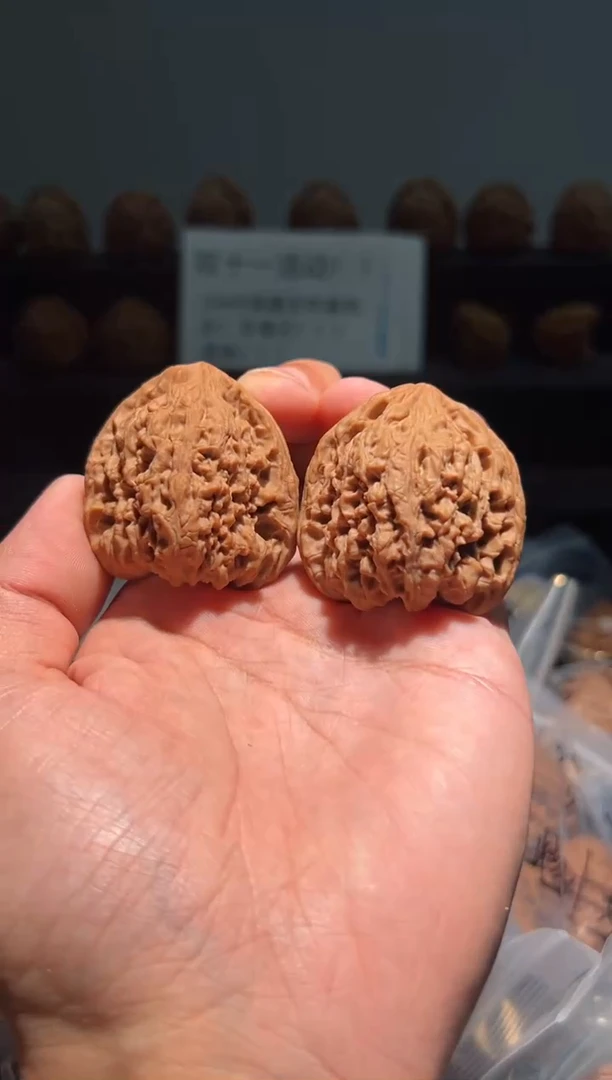 把件文玩核桃璀**芒258福利对南疆石